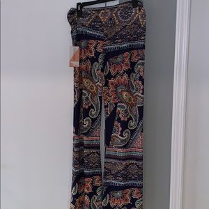 NEW Honey & Lace Palazzo Pants Large ☺️